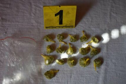 Izvršenim pretresom u Zenici pronađena opojna droga