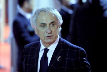 Iskusni Halilhodžić indirektno posavjetovao Barbareza: "Ako imate trulu jabuku u jednoj korpi, brzo će biti i druge, to se brzo širi..."