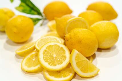 Ako imate neki od ovih simptoma, možda vam nedostaje vitamina C u organizmu