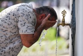 U Mostaru do 42°C, toplotni val otežava gašenje požara