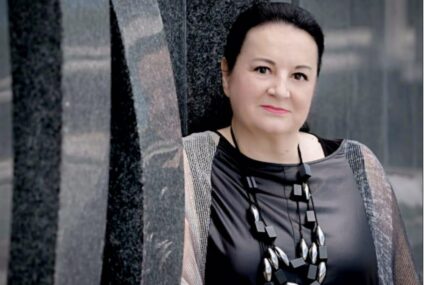Cenićeva u svom stilu o Stanivukovićevih 135 kvadrata "Kad su već studenta obradovali stanom, red je da u njemu ZAVRŠI FAKULTET"