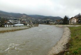 BiH: Zbog padavina i dalje u porastu većina nivoa rijeka, sve i dalje ispod kritične tačke izlijevanja