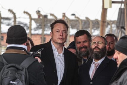 Musk pozvao Scholza da preda ostavku: "Nesposobna budala!"