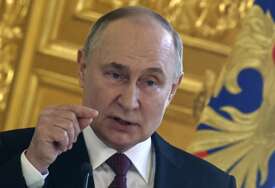 Putin traži garancije za obustavu širenja NATO-a u zamjenu za mir u Ukrajini