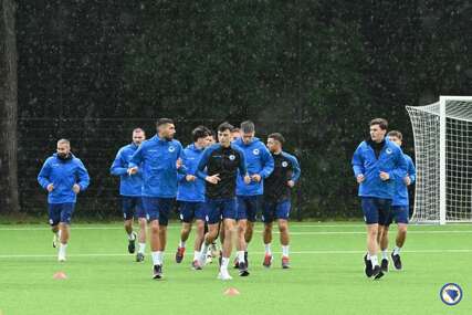 Fudbalski reprezentativci BiH obavili prvi trening u Nizozemskoj (FOTO)