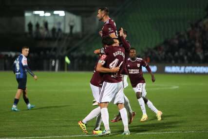 Solidan vječiti derbi na Koševu završen bez pobjednika (FOTO)