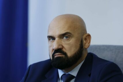 Ramo Isak: Rusija je u BiH samo gost, sjedite i ponašajte se pristojno