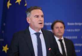 DŽEMAL SMAJIĆ UPOZORAVA: Ukoliko se to dogodi predmet "Dodik" seli u Banju Luku...