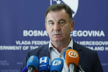 Direktor Federalne direkcije robnih rezervi: "Gorivo za poljoprivrednike spremno, čekamo cisterne"