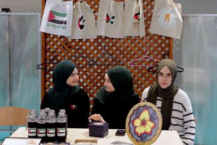 Održan humanitarni bazar za Palestinu u Tuzli (FOTO)