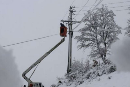 U Doboju preko 1000 domaćinstava i dalje bez struje