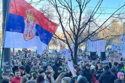 Uprkos minusima: Studenti u Srbiji jutros pješice krenuli na put dug 150 kilometara