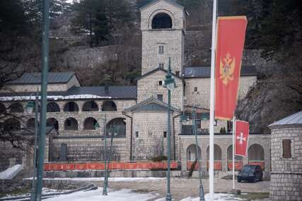 Prazne ulice, tišina i nevjerica dan nakon masakra na Cetinju (FOTO)