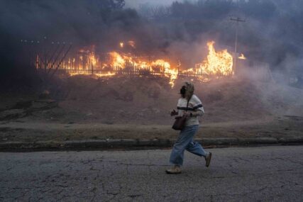 Novi šumski požar u blizini Los Angelesa, naređena evakuacija