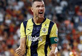 (VIDEO) Džeki trebalo 14 minuta da postigne gol za Fenerbahce