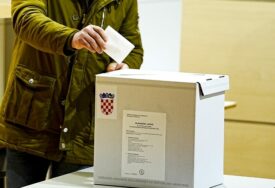 Otvorena birališta: Hrvatska bira vlast u gradovima i općinama. Kandidata je 31.082