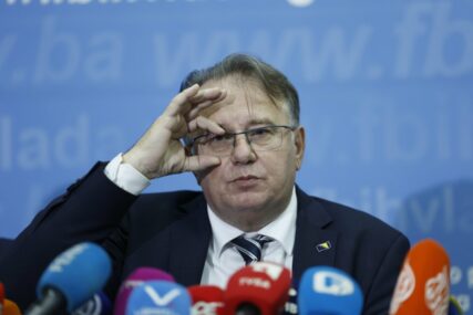 Nikšić odbrusio Dodiku i Viškoviću: Država nije tema za entitete, saradnje nema dok se ruši Ustav