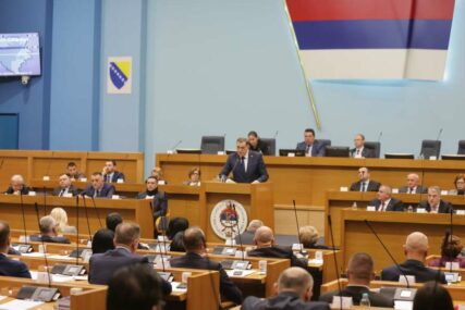 Dodik o zakonima u RS: Ko nastavi raditi u institucijama BiH, biće procesuiran