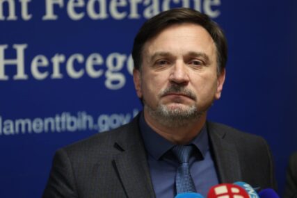Hasičević otkrio koliko će biti snižene cijene 50 artikala