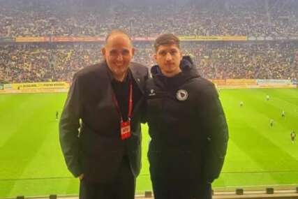 Janelt obukao opremu BiH i bodrio Zmajeve u Bukureštu, čeka se odluka FIFA-e