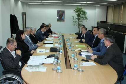 Nikšić i Lakić: Namjenska industrija je generator razvoja države