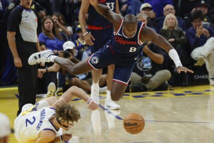 Clippersi savladali Dallas i ostali u igri za play-off, Garza presjedio na klupi