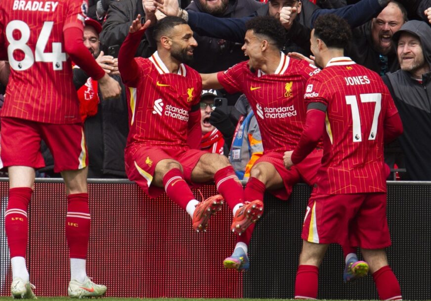 FOTO: EPA-EFE/PETER POWELL 