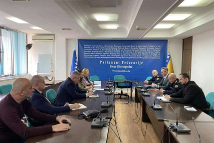 U Parlamentu FBiH sastanak o izmjenama Zakona o zaštiti od požara i vatrogastvu FBiH
