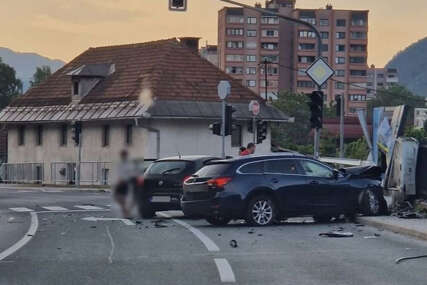 Bh. državljanin poginuo u nesreći u Jesenicama, još tri osobe teške povrijeđene